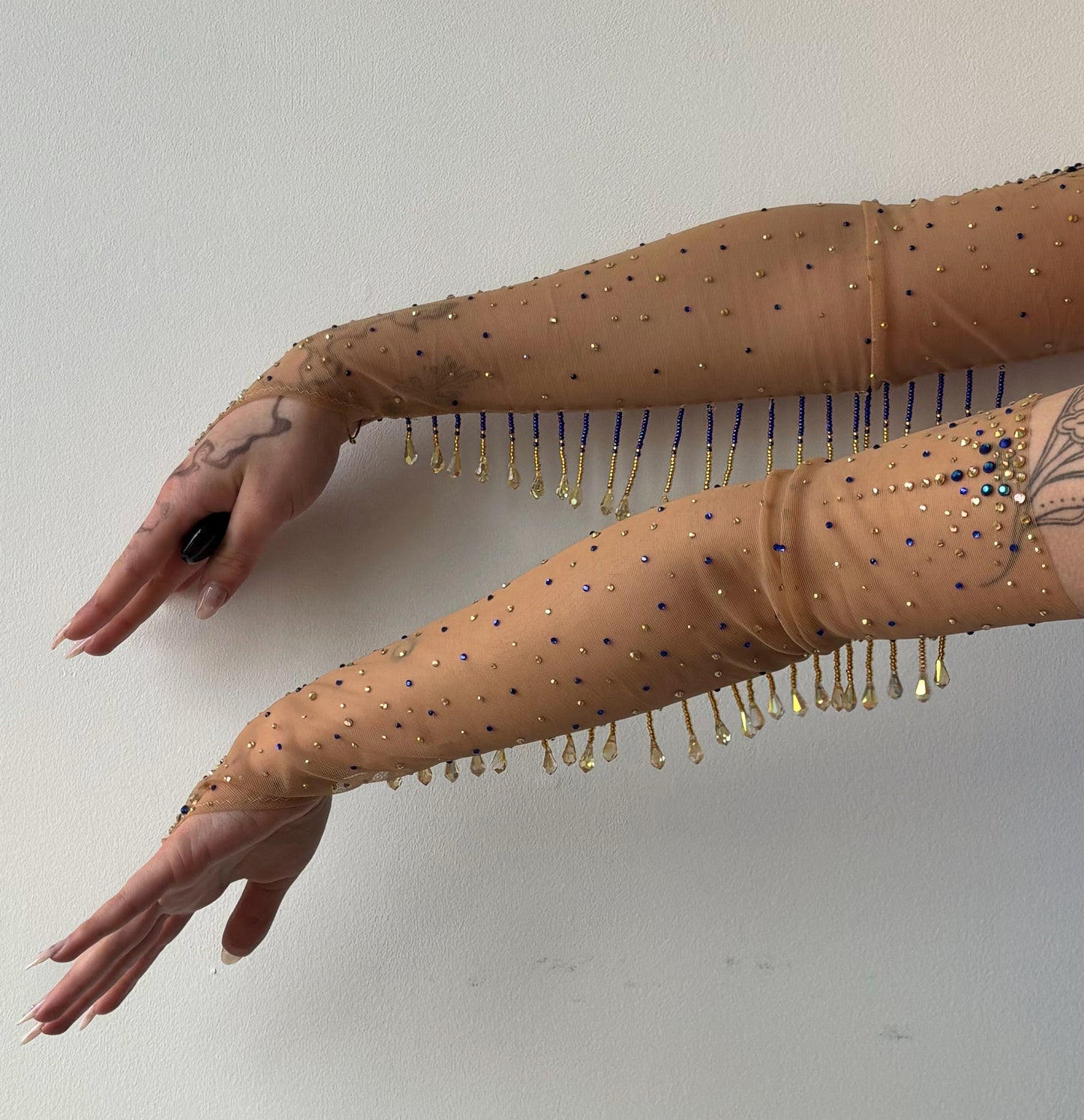 ASF Beaded & Rhinstoned Mesh Gloves *verhuur*