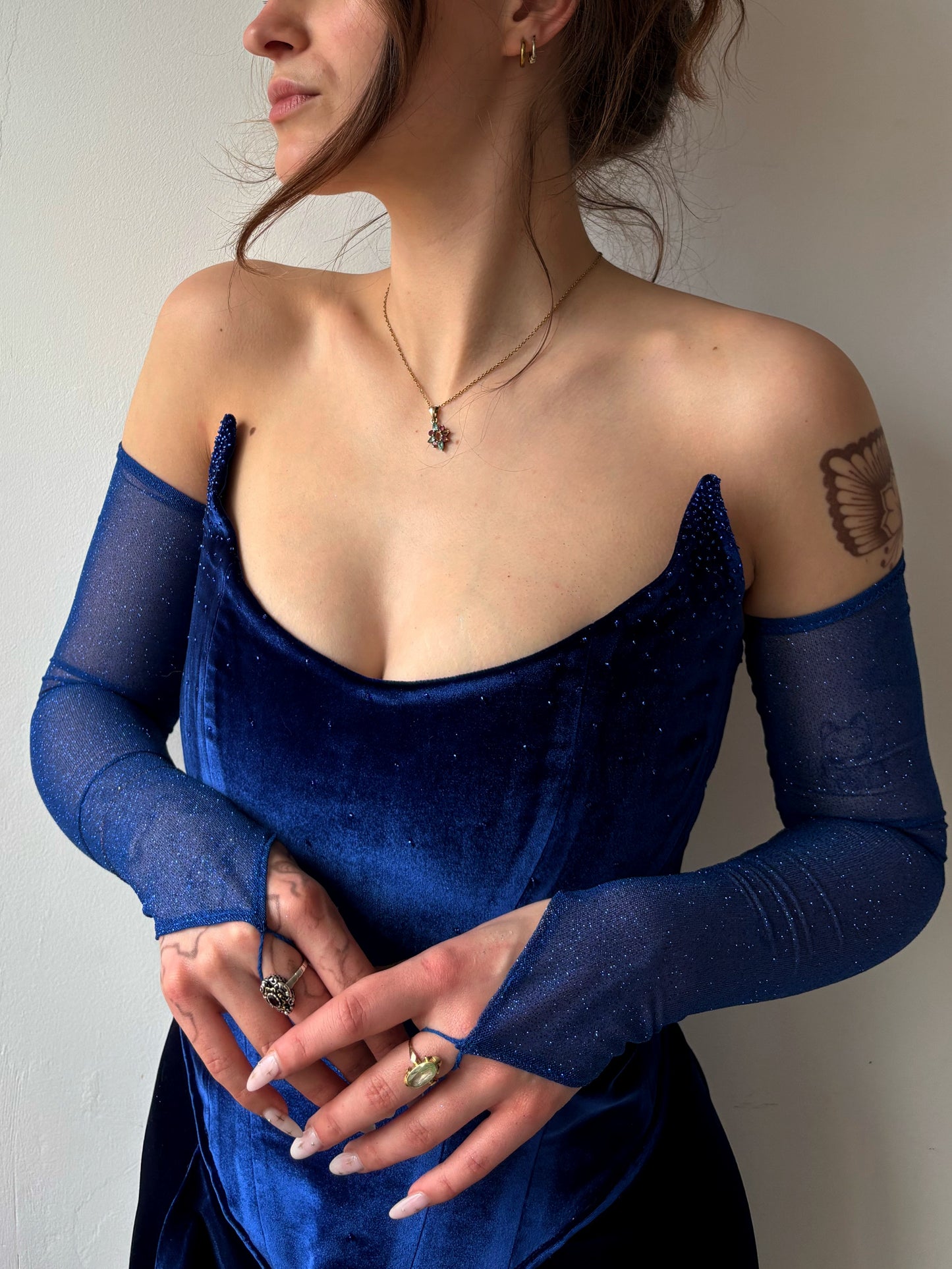 ASF Cobalt Glitter Gloves *verhuur*