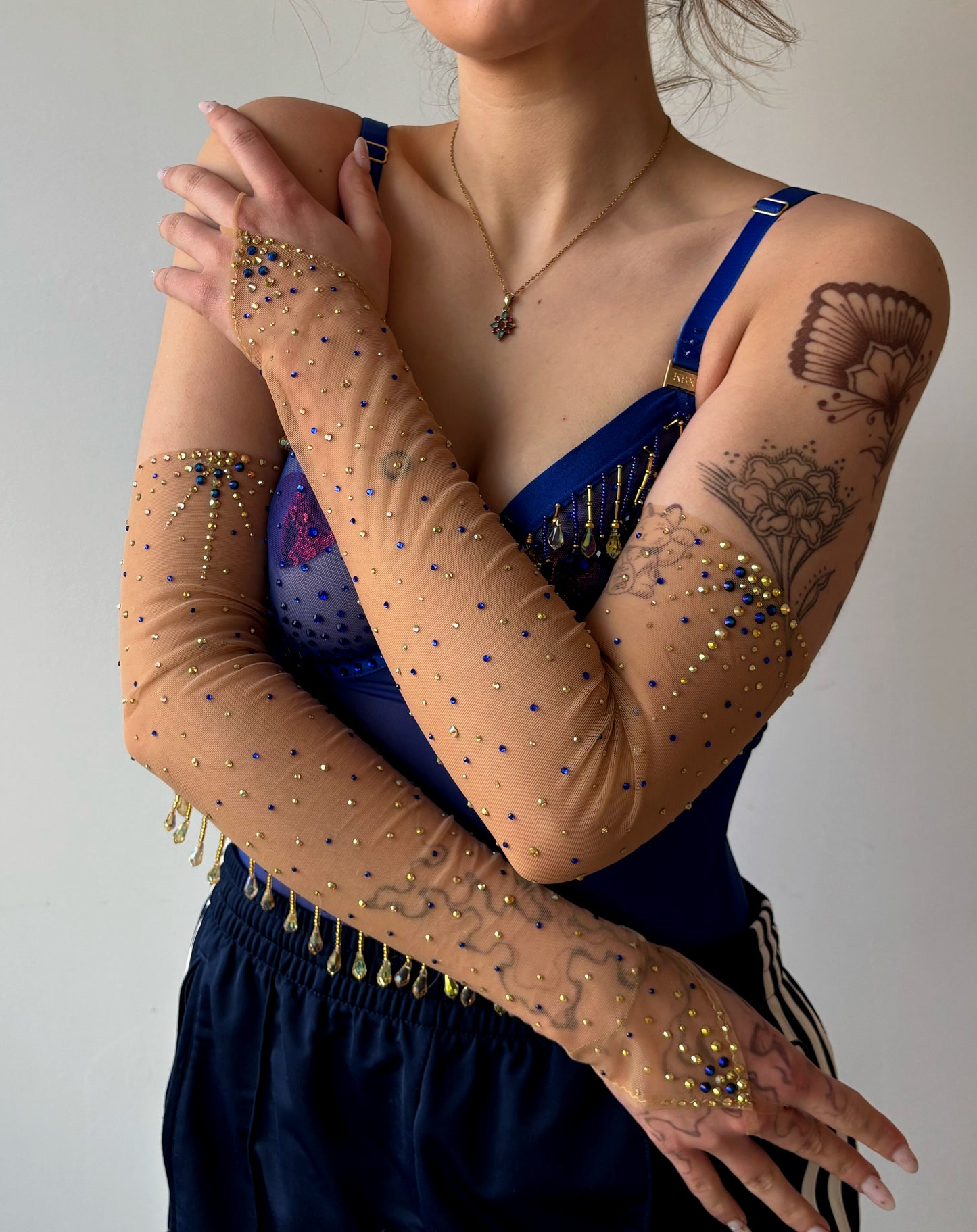 ASF Beaded & Rhinstoned Mesh Gloves *verhuur*