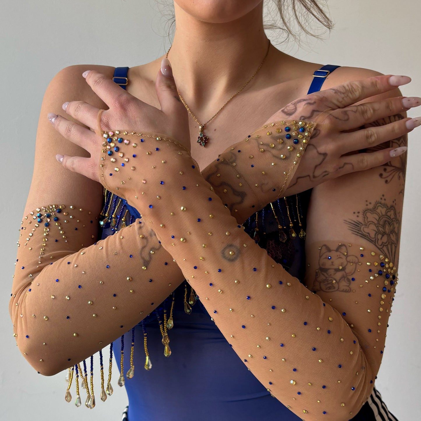 ASF Beaded & Rhinstoned Mesh Gloves *verhuur*