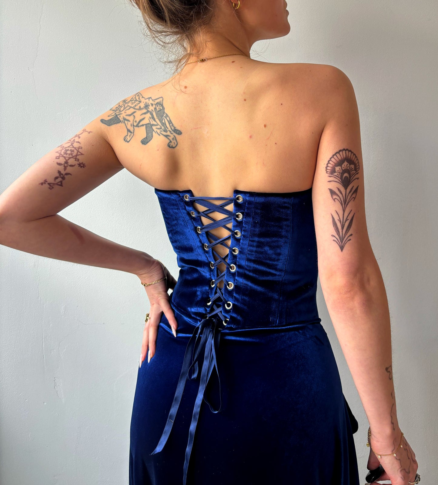 Saffier Velvet ASF Gown *verhuur*
