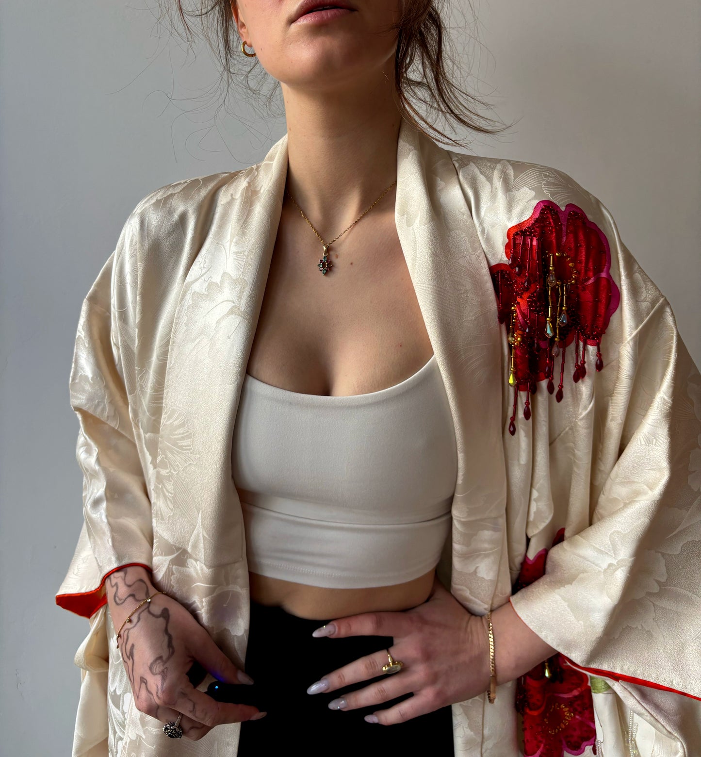 AFS Beaded Poppy Kimono *verhuur*
