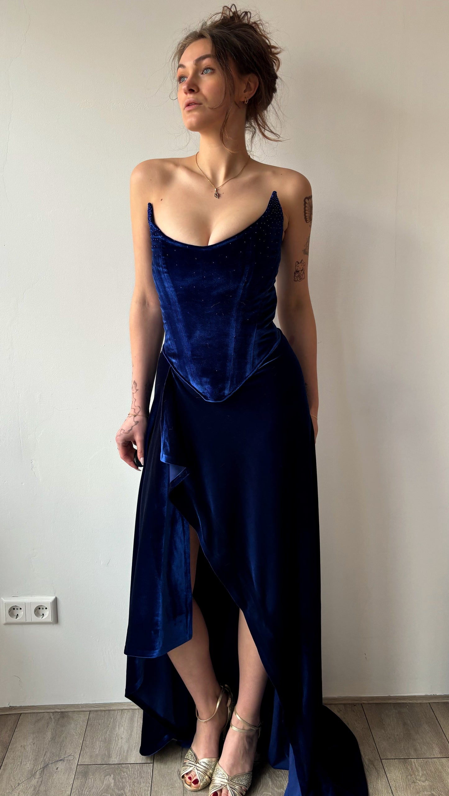 Saffier Velvet ASF Gown *verhuur*