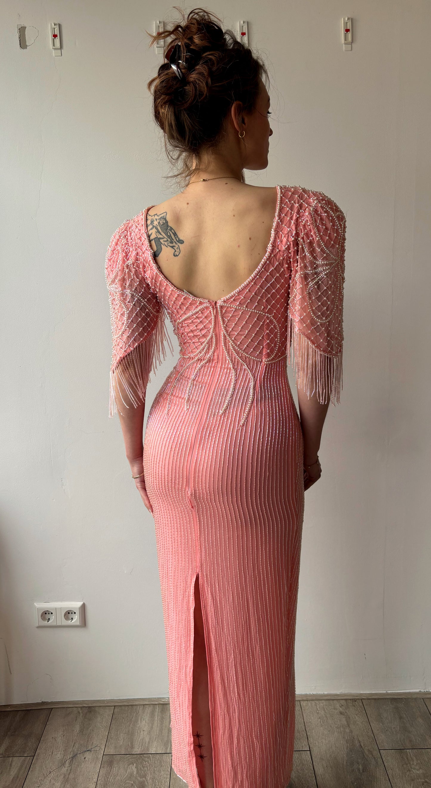 Beaded Vintage Dress *verhuur*