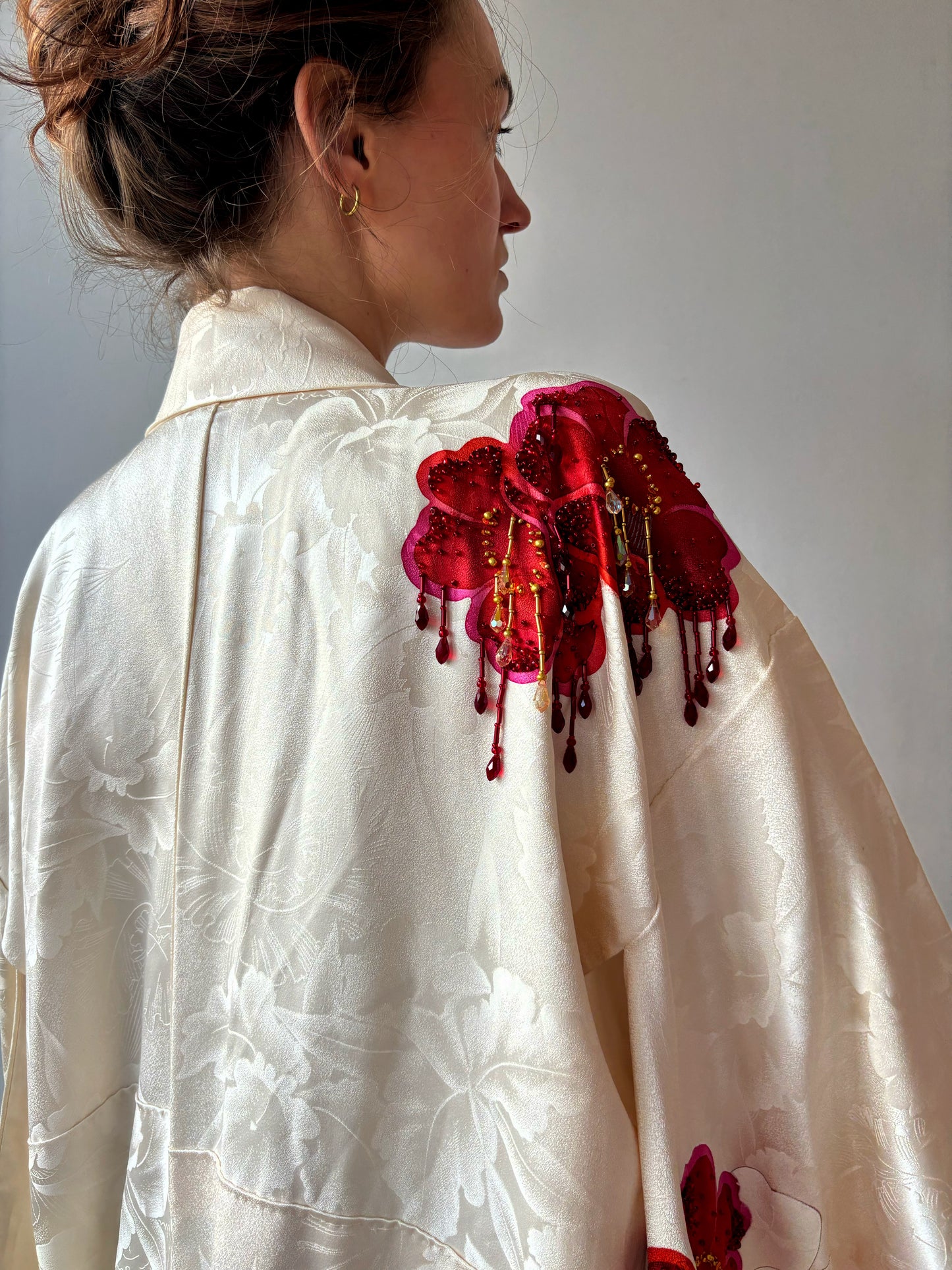 AFS Beaded Poppy Kimono *verhuur*